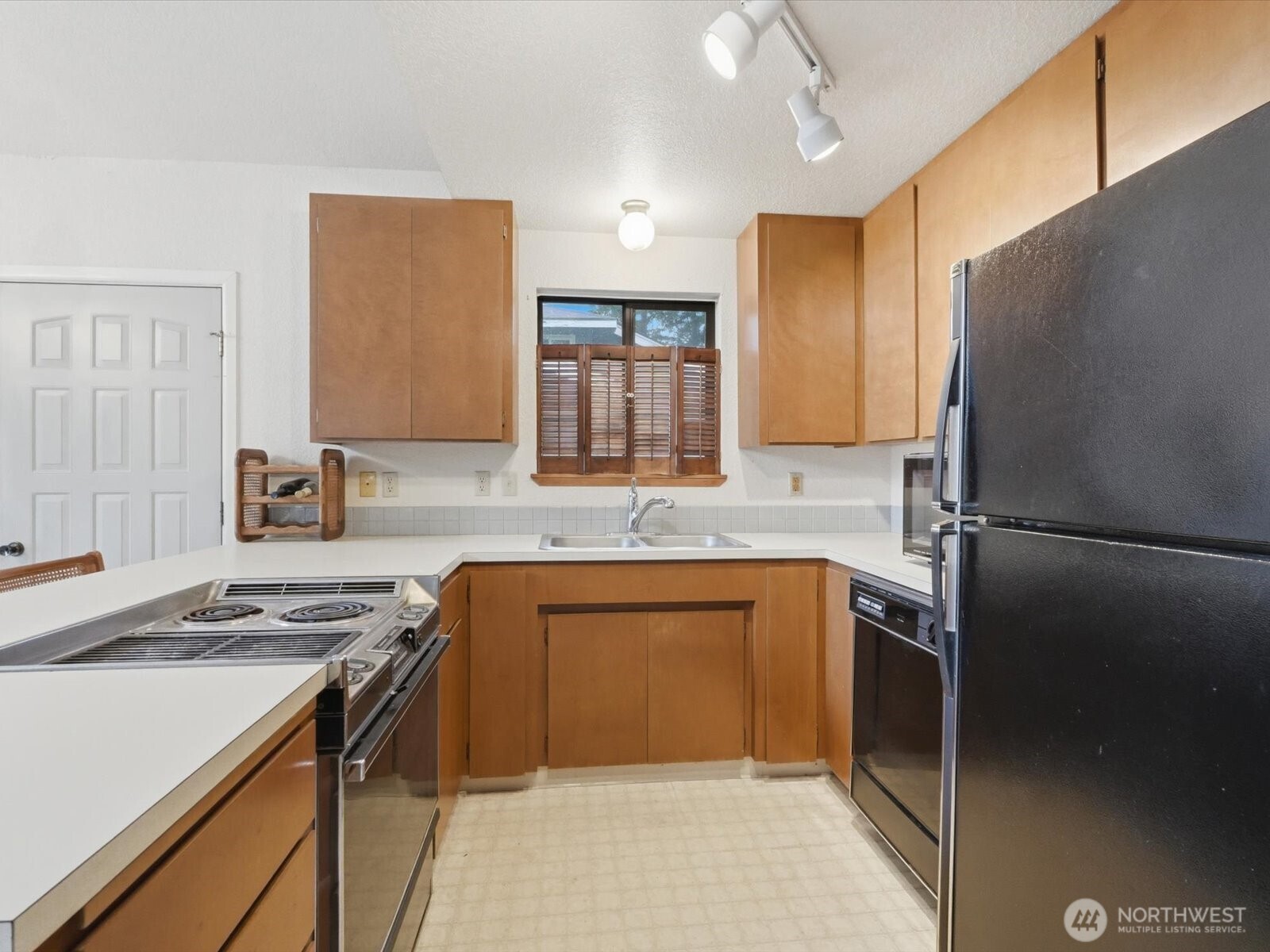 2570 E State Route 302 Belfair WA 98528