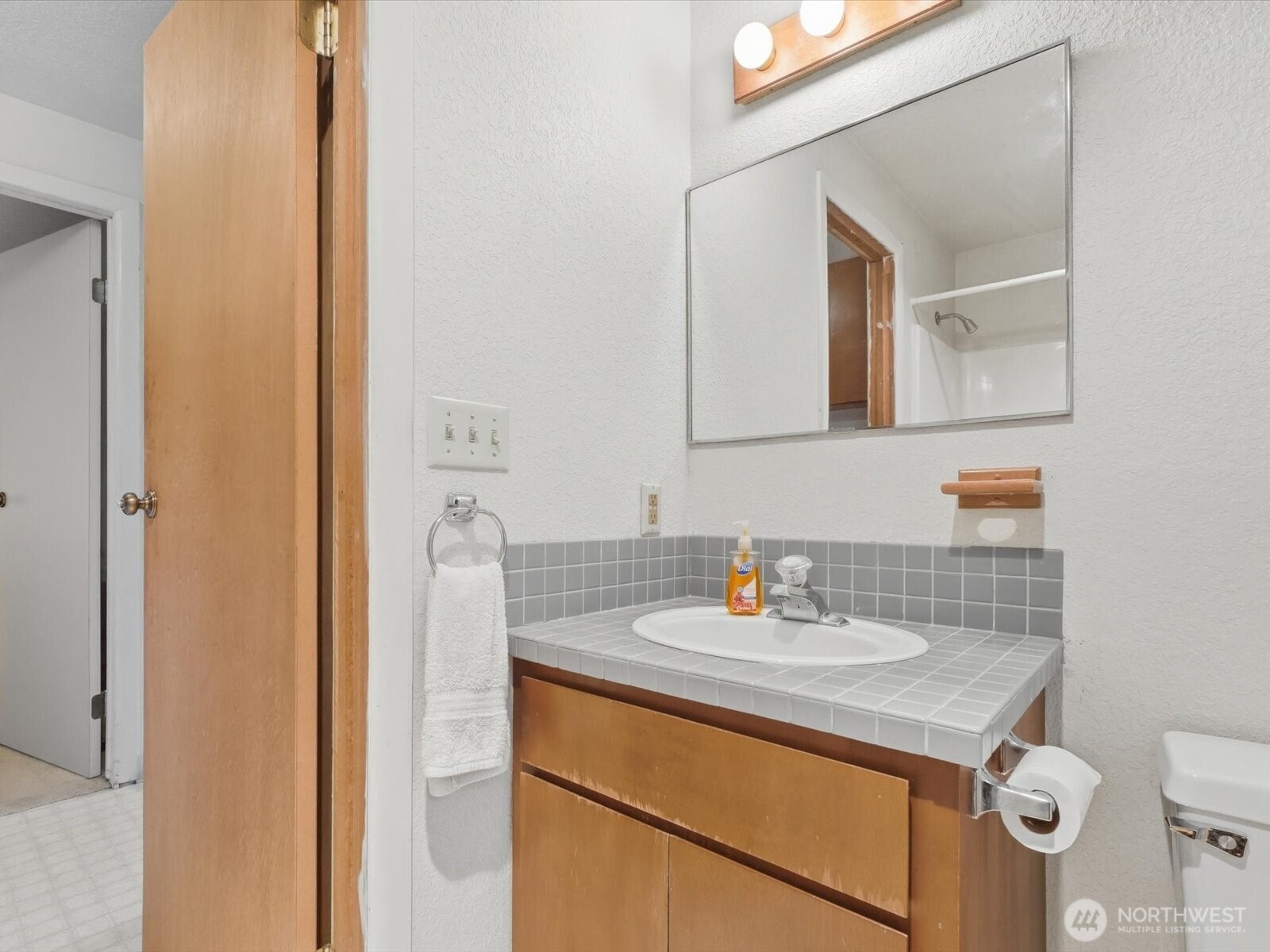 2570 E State Route 302 Belfair WA 98528