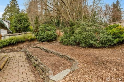 10518 157th Avenue NE Redmond WA 98052