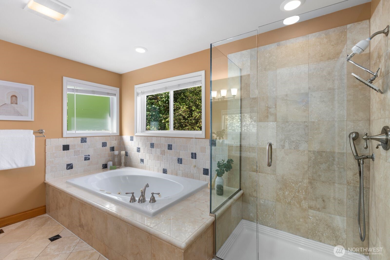 9925 SE 5th Street Bellevue WA 98004