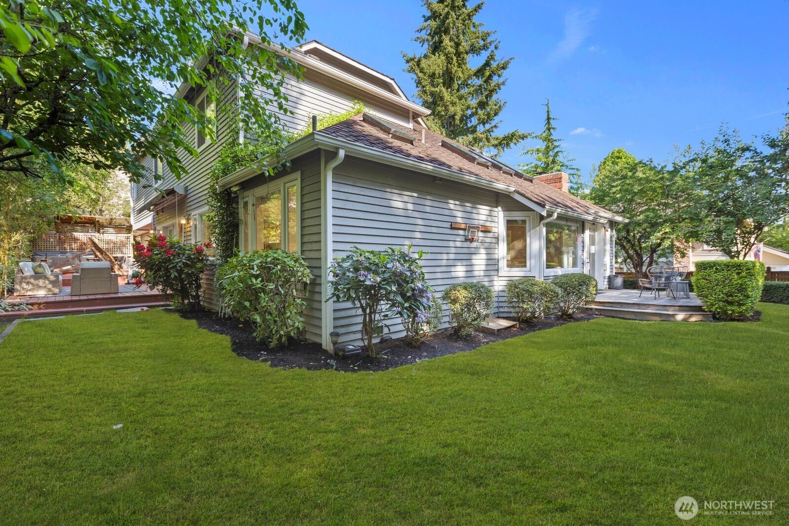 9925 SE 5th Street Bellevue WA 98004