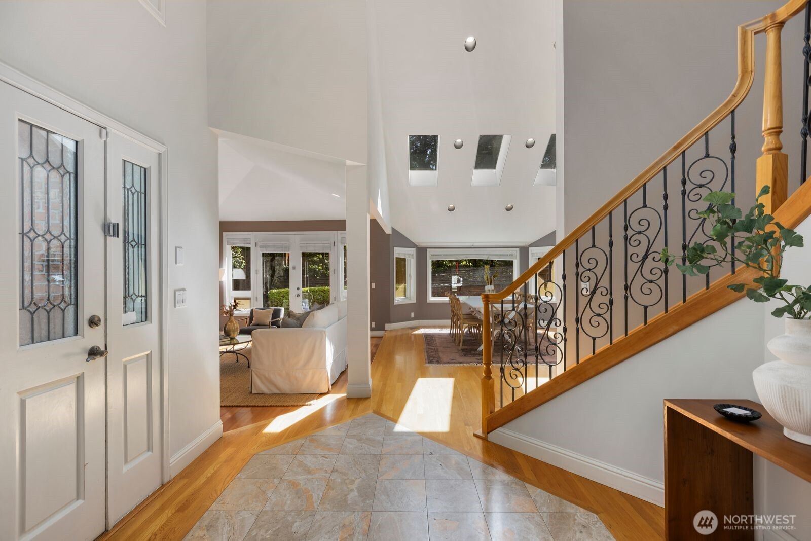 9925 SE 5th Street Bellevue WA 98004
