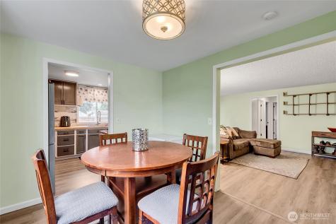 5617 322nd Avenue NE Carnation WA 98014