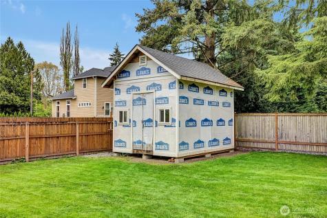 5617 322nd Avenue NE Carnation WA 98014