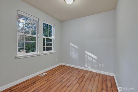 2507 Creviston Road SW Lakebay WA 98349