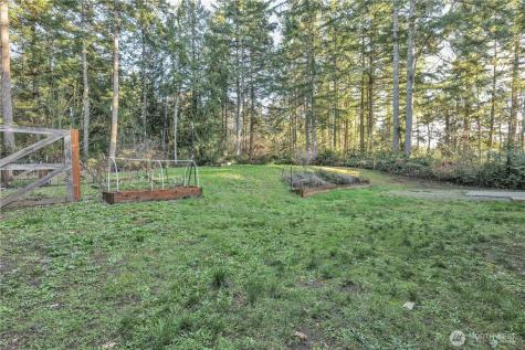 2507 Creviston Road SW Lakebay WA 98349