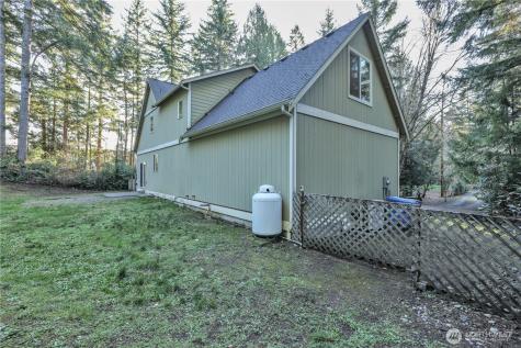 2507 Creviston Road SW Lakebay WA 98349