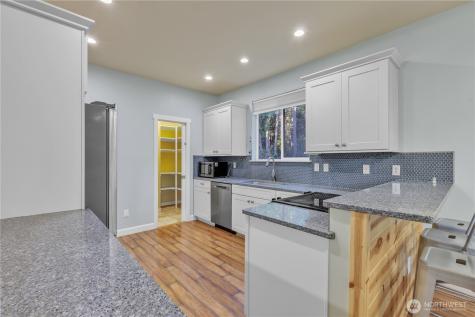 2507 Creviston Road SW Lakebay WA 98349