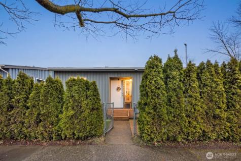 9452 25th Avenue SW Seattle WA 98106