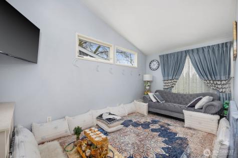 9452 25th Avenue SW Seattle WA 98106