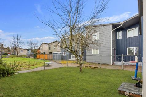 9452 25th Avenue SW Seattle WA 98106