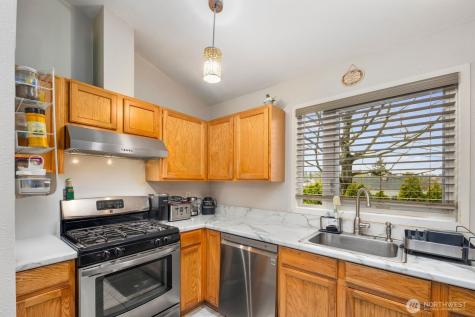 9452 25th Avenue SW Seattle WA 98106