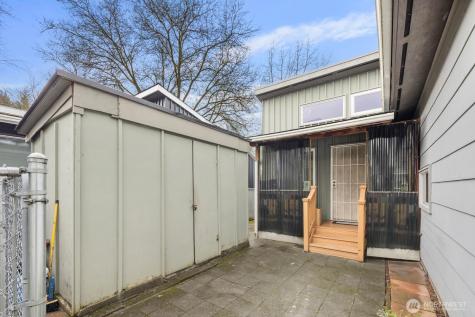 9452 25th Avenue SW Seattle WA 98106