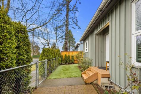 9452 25th Avenue SW Seattle WA 98106