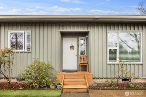 9452 25th Avenue SW Seattle WA 98106
