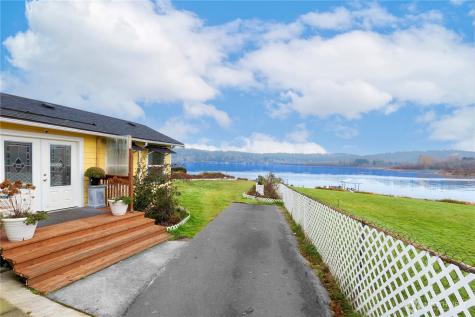 5104 NW Sammamish Road Issaquah WA 98027