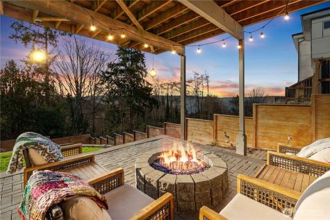29603 1st Avenue S Federal Way WA 98003