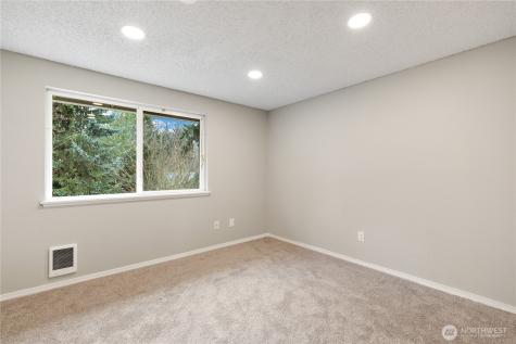 12002 151st Court E Puyallup WA 98374