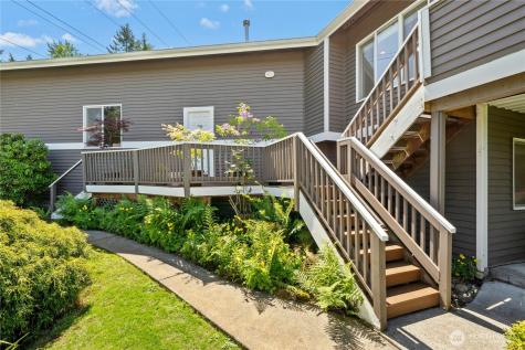 12232 SE 80th Way Newcastle WA 98056