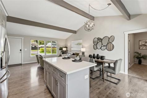 212 76th Place SW Everett WA 98203