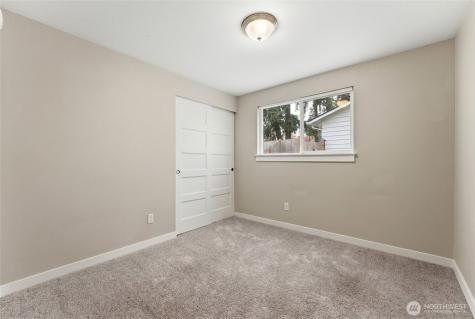 212 76th Place SW Everett WA 98203