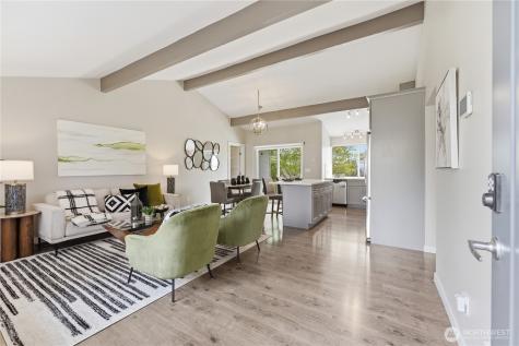 212 76th Place SW Everett WA 98203