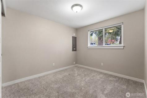 212 76th Place SW Everett WA 98203