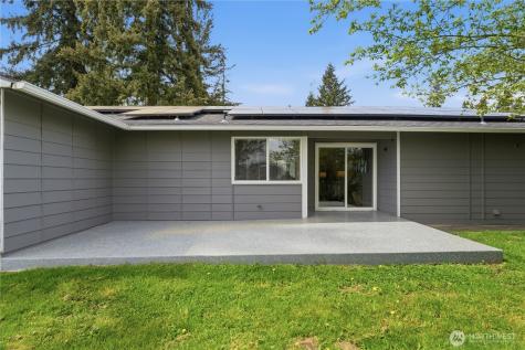 212 76th Place SW Everett WA 98203