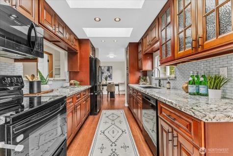 10908 18th Street SE Lake Stevens WA 98258