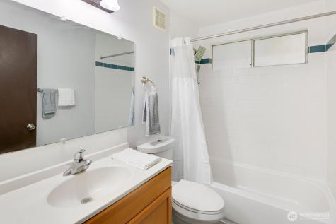 7537 44th Avenue S Seattle WA 98118