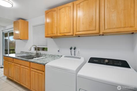 7537 44th Avenue S Seattle WA 98118
