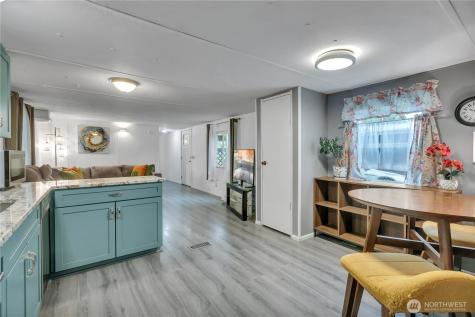 725 37th Street SE Auburn WA 98002