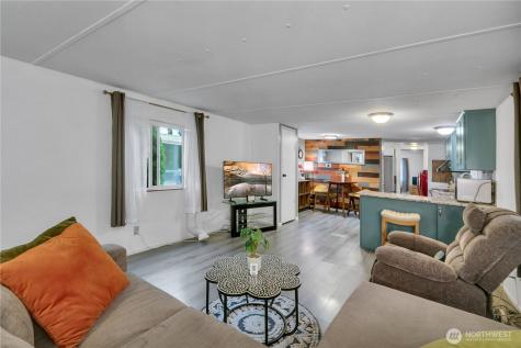 725 37th Street SE Auburn WA 98002