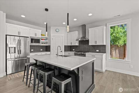 1427 114th Avenue E Edgewood WA 98372