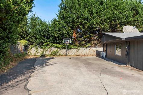 3062 44th Street E Tacoma WA 98443