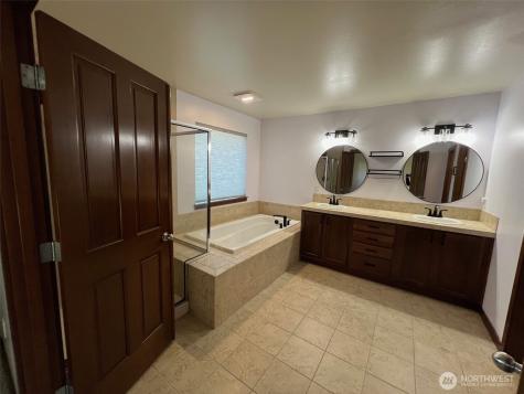 8715 185th Street Court E Puyallup WA 98375