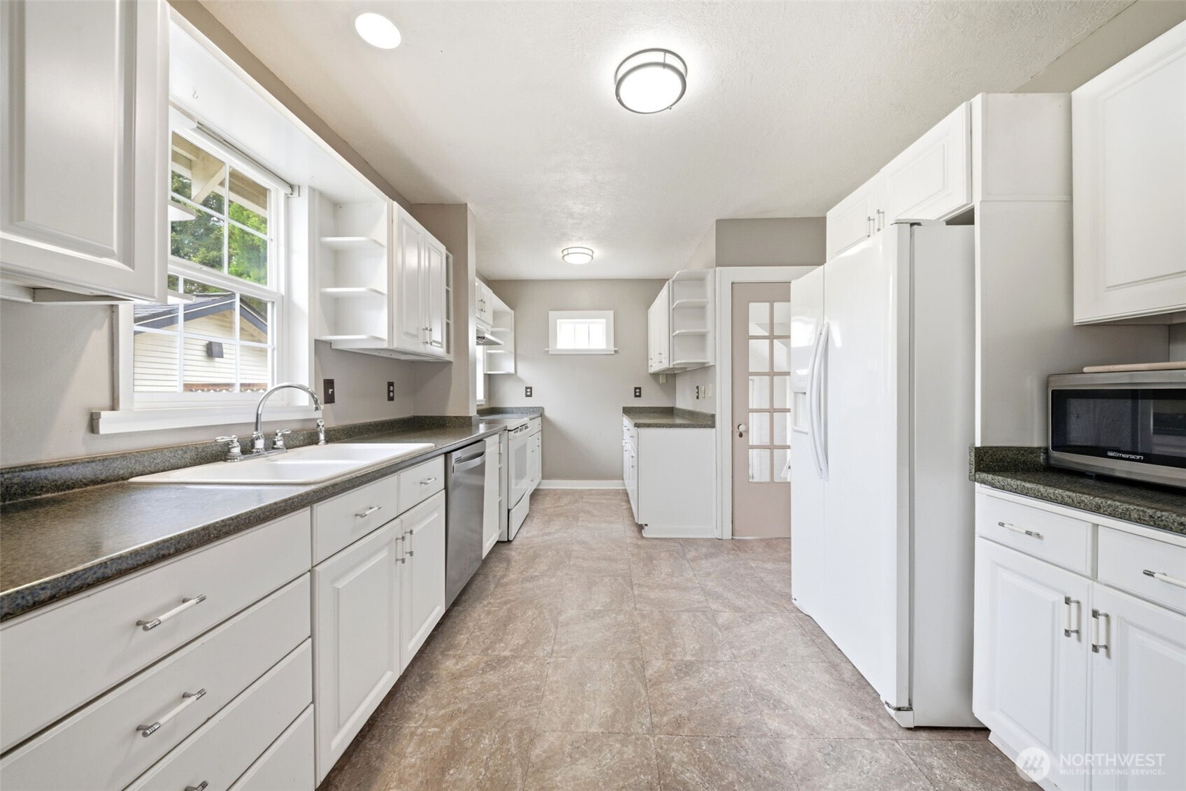 3083 Pine Street Longview WA 98632