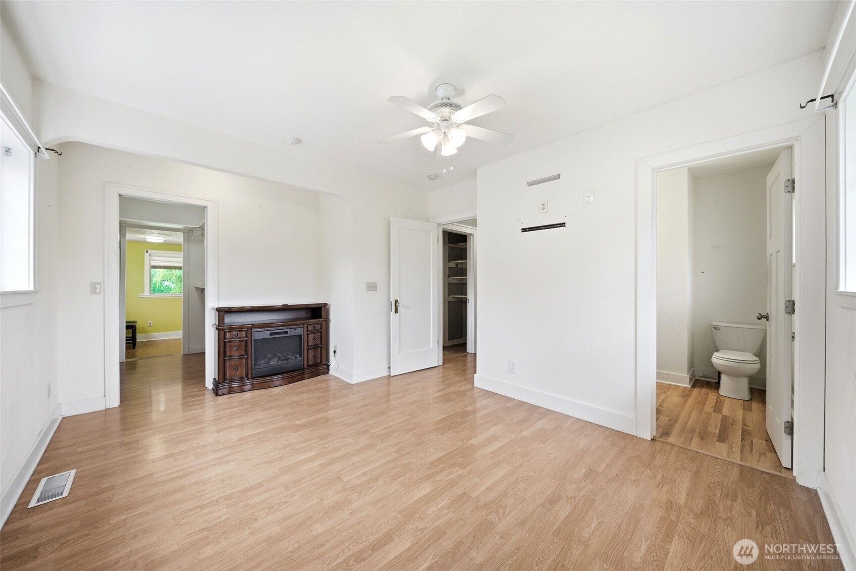 3083 Pine Street Longview WA 98632