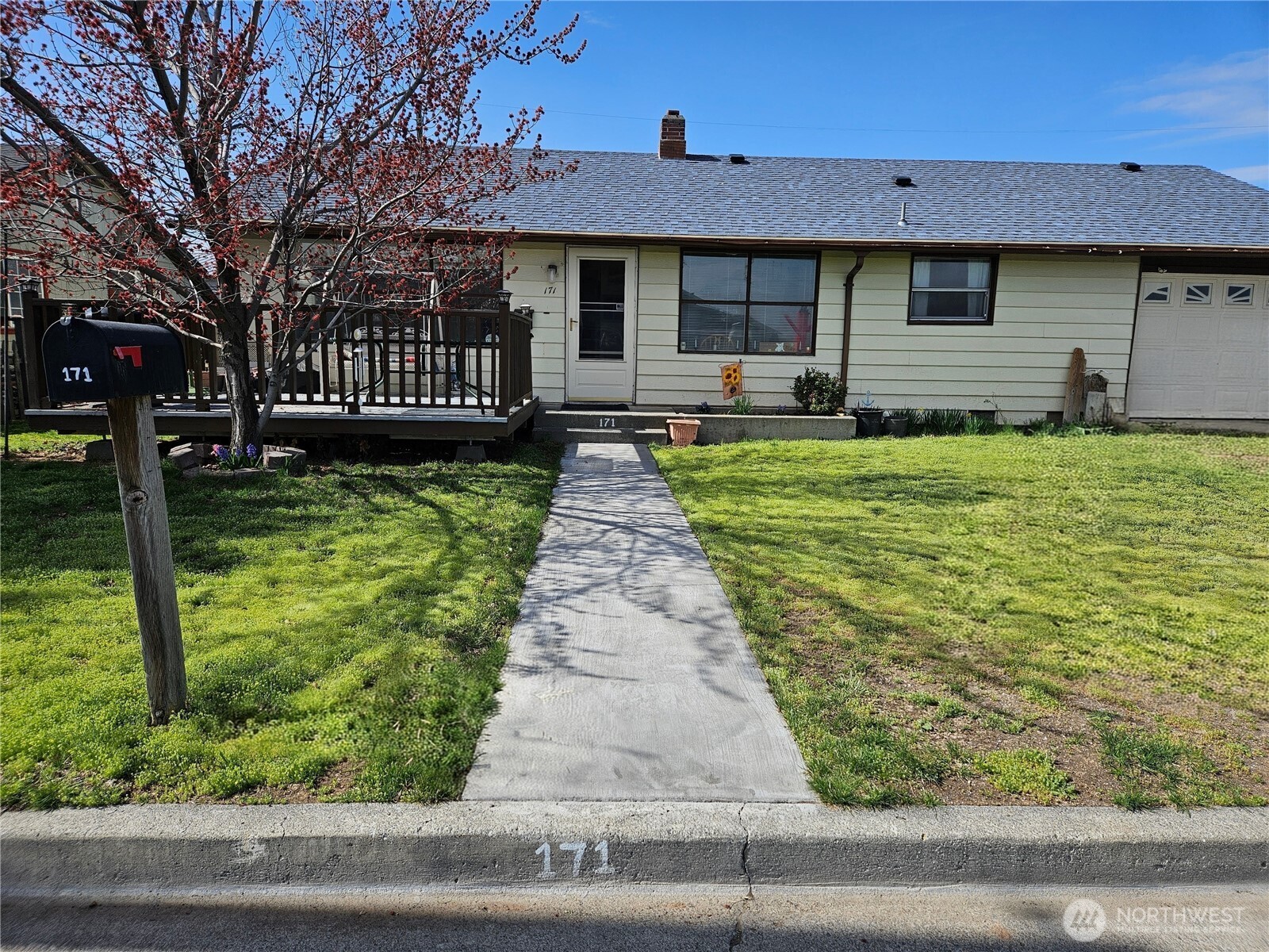 171 Ivy Street SE Ephrata WA 98823