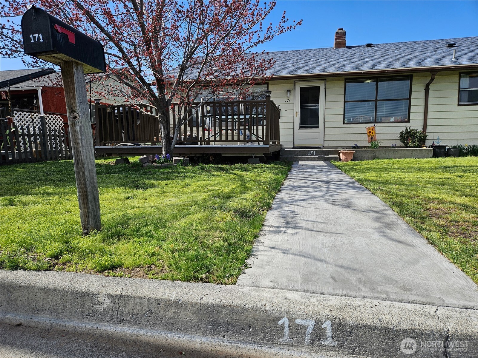 171 Ivy Street SE Ephrata WA 98823