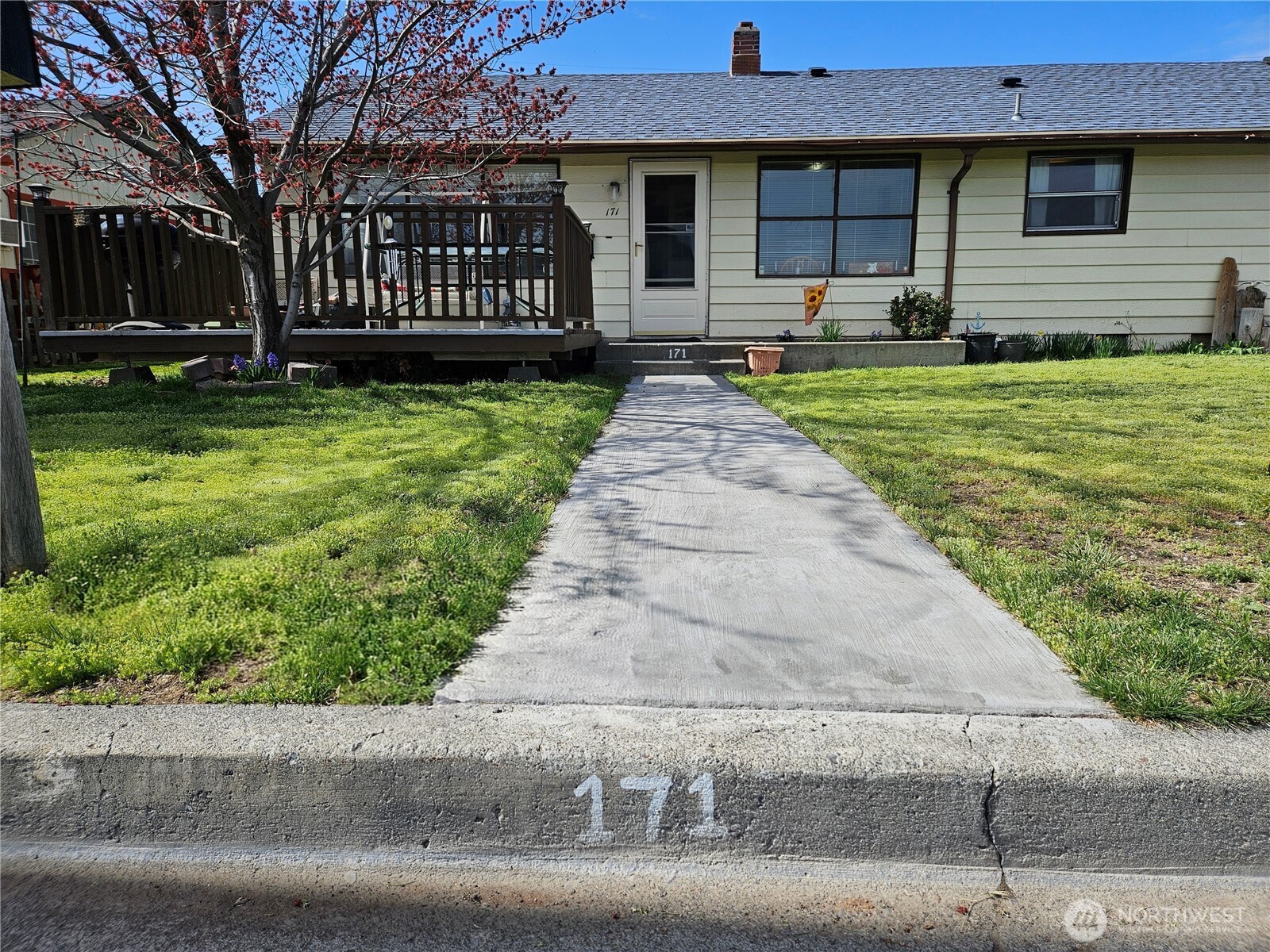 171 Ivy Street SE Ephrata WA 98823