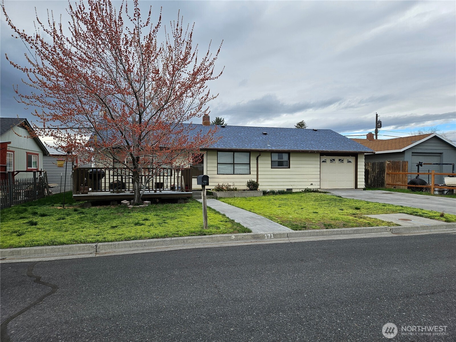 171 Ivy Street SE Ephrata WA 98823