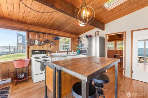 10873 Point Vashon Drive SW Vashon WA 98070