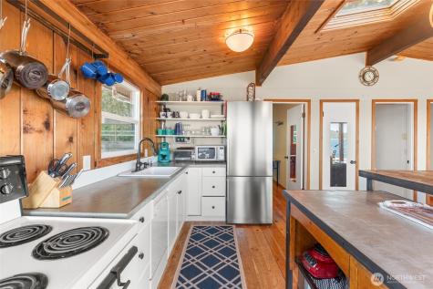 10873 Point Vashon Drive SW Vashon WA 98070