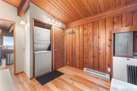 10873 Point Vashon Drive SW Vashon WA 98070