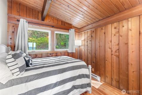 10873 Point Vashon Drive SW Vashon WA 98070