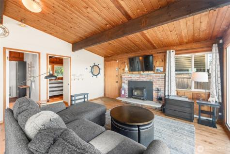 10873 Point Vashon Drive SW Vashon WA 98070
