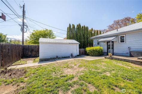 405 Pioneer Drive Wenatchee WA 98801