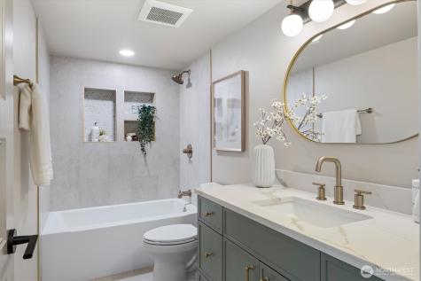 2425 NW Oakcrest Drive Issaquah WA 98027