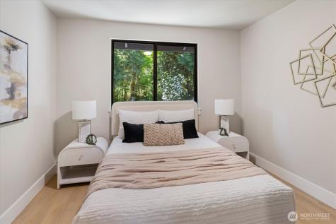 2425 NW Oakcrest Drive Issaquah WA 98027